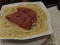 -香港新发烧腊茶餐厅(水围店)