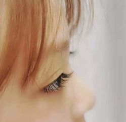 -薇奈尔美甲美睫·科技美肤
