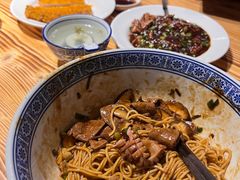 -沪西老弄堂面馆(定西路店)