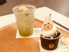 -LINE FRIENDS Garosu-gil Flagship Store