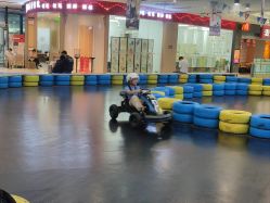 -卡尔飞车(武汉青山印象城店)