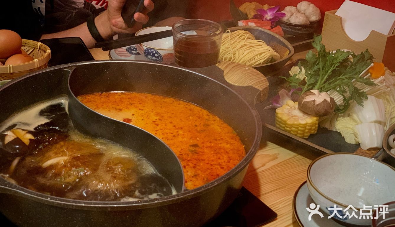 瞬间被治愈！寿喜锅、M4澳洲和牛，每次都吃到光盘