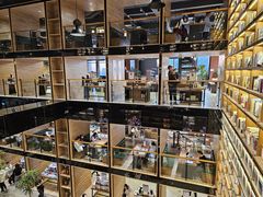 -半山书局(新世纪商城店)