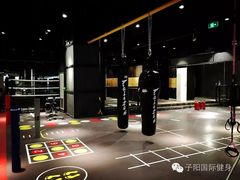 -VLines耀能运动24小时·月付制健身(京广桥店)