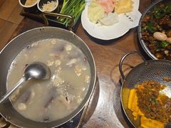 -崮乡圣水坊赵家炒鸡(花都店)