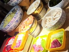 -大中华希尔顿酒店-念自助餐·嗨啤·小龙虾