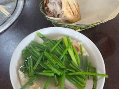 -金卯白肉罩火烧