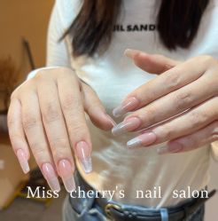 -花系美·美甲美睫精品店