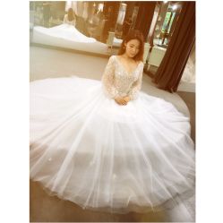 点击看大图 -艾米丽婚纱礼服