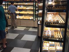 面包甜点陈列柜-可颂坊(中心书城店)