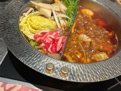 -牛YO寿喜烧·铁板烧和牛火锅自助(市府恒隆店)