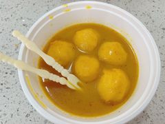 咖喱浮皮鱼蛋-芬芳甜品(同福路店)