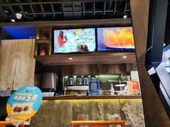 -呷哺呷哺(普陀乐购真北店)