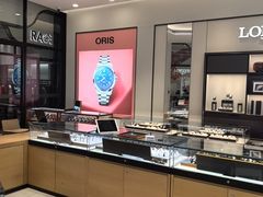 -亨吉利世界名表中心(砂之船奥莱店)