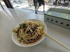 -胡成记口蘑龙眼包子(盐道街店)