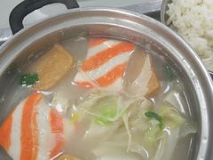 蟹味排鱼豆腐砂锅-上海健康医学院北苑食堂