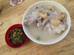-雷祖芳老妈蹄花店
