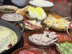 -赵美丽·重庆社区火锅·直营店(火车东站·中豪国际店)