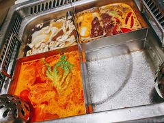 四宫格锅底-海底捞火锅(杭州庆春路夜宵主题店)