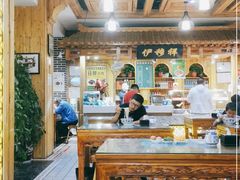 大堂-伊穆祥牛肉面总店·清真