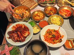 -草家酱蟹炭火烤肉店(珲春南路二店)