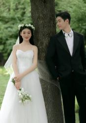-喜爱高定婚纱摄影