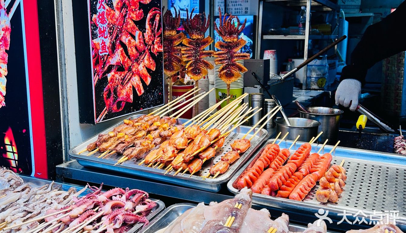太平街里面一家爆火的烧烤店！