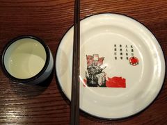 餐具摆设-川人百味(李家村万达广场店)