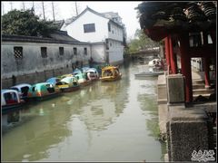 -汇龙潭
