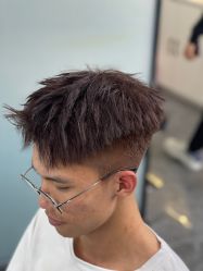 -米娜男士新国潮理发馆
