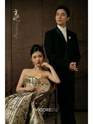 -雪中彩影婚纱摄影·微光艺术中心