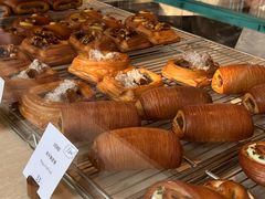 -VERIE BAKEHOUSE