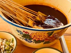 -拈签一笑黄牛肉辣卤串串