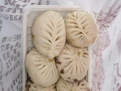 排骨肉包子-张包铺(道外店)