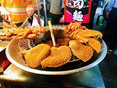 -六合夜市