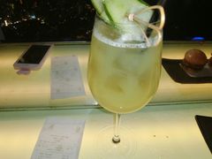 -OZONE 顶楼酒吧(香港丽思卡尔顿酒店)