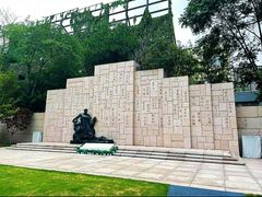 -上海市龙华烈士陵园