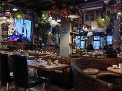-胡桃里音乐餐厅(陶溪川店)(川湘赣菜·世界百大酒庄直供红酒·音乐表演)