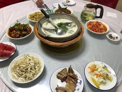 -天乐农家鱼头王(天目湖店)