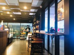 大堂-星巴克(无锡高铁站店)