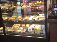 面包甜点陈列柜-星巴克臻选(连云港苏宁广场店)