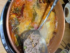 -洱火云南酸菜牛肉火锅(石景山当代商城店)