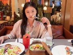 -洛缦音乐餐厅(工业展览馆万象城店)