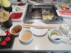 -海底捞火锅鲜切牛肉主题店(长寿路店)