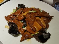 -闫府私房菜(恒隆店)