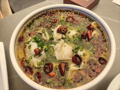 糊辣酸汤鲈鱼-芙蓉凰花园酒楼