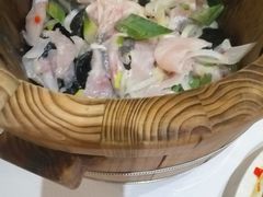 养颜黄金汤木桶鱼-川江号子渔人码头