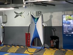 -上海南新雅皇冠假日酒店-停车场