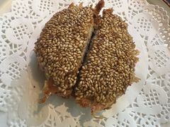 烤芝麻烧饼-羊大爷涮肉(亮马桥店)