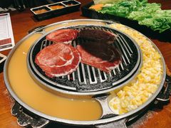 -青瓦炭韩潮烤肉(花园道店)